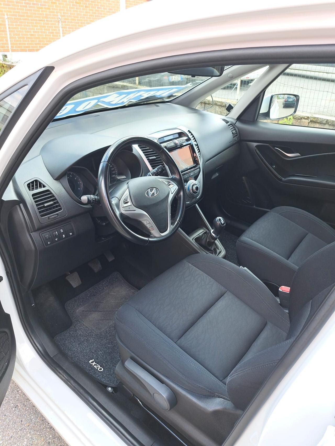HYUNDAI IX20 1.6 MPI ECONEXT APP MODE GPL € 6900