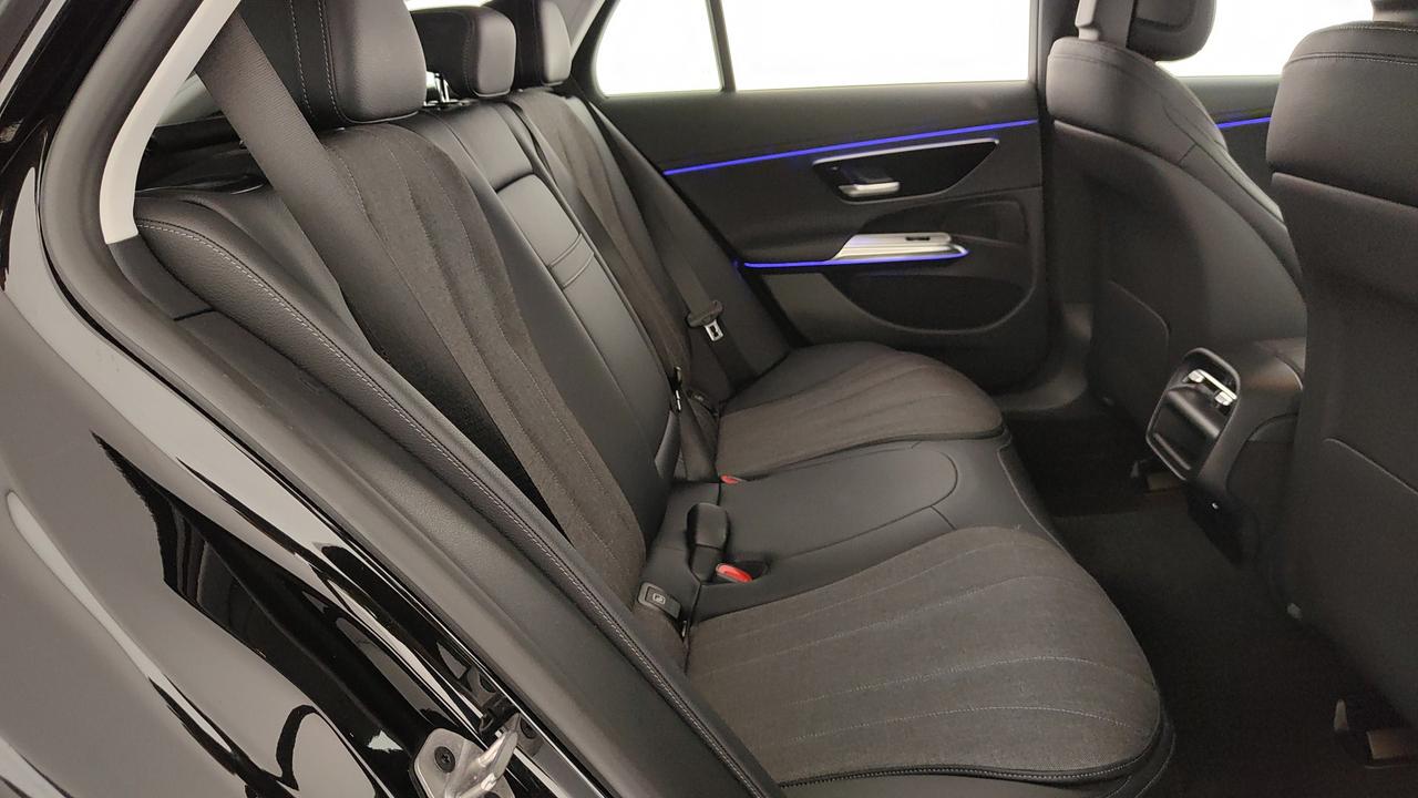 Mercedes-Benz E SW 220 d Advanced auto