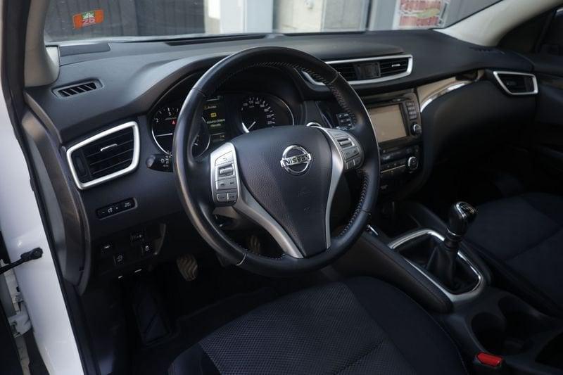 Nissan Qashqai Nissan Qashqai 1.5 110 dCi N-Connecta ANNO 2017