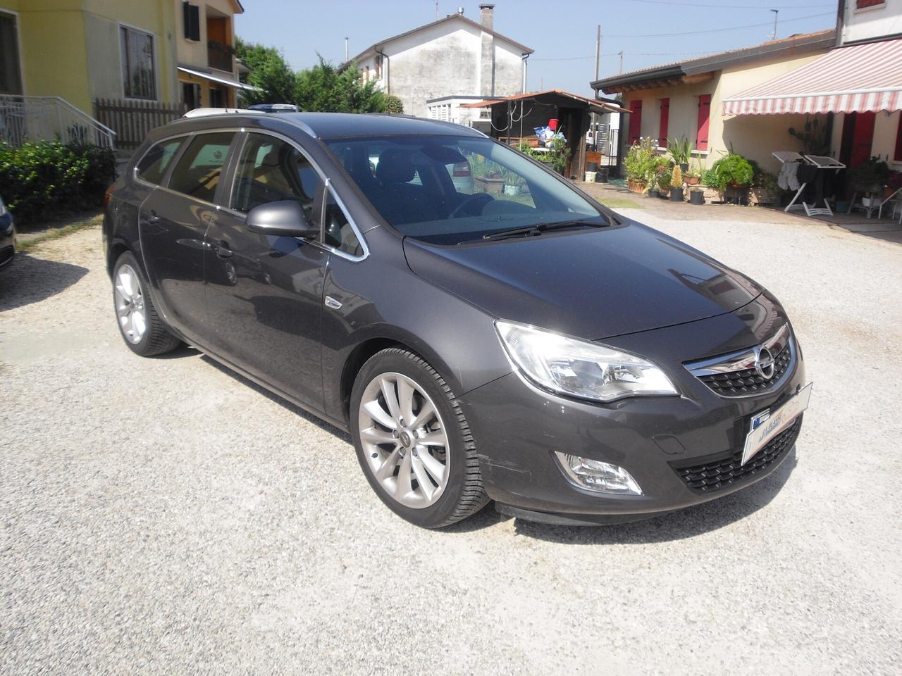 Opel Astra 1.7 CDTI SW 125CV 5 porte Cosmo