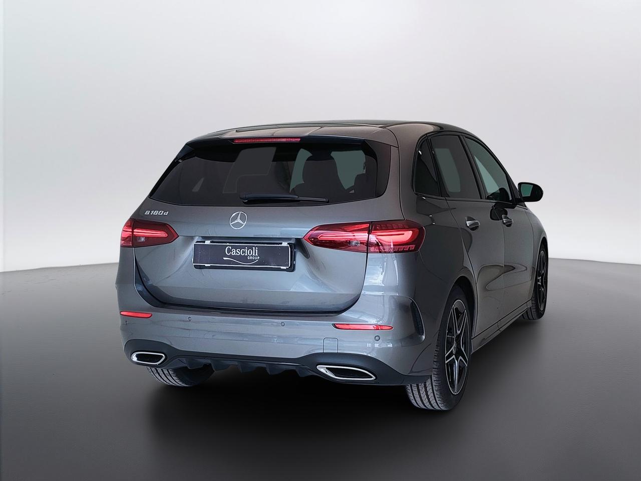 Mercedes-Benz Classe B - W247 2023 - B 180 d AMG Line Advanced Plus auto
