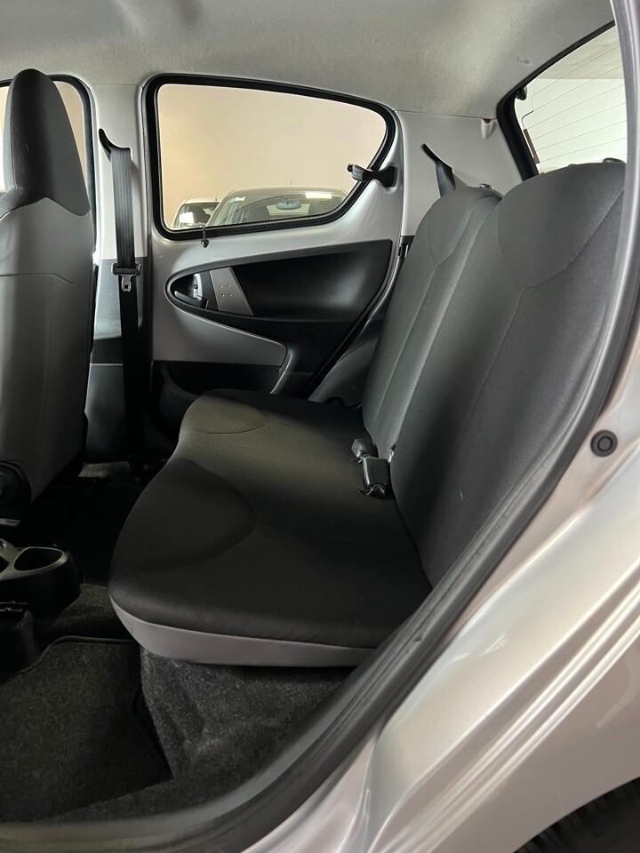 Toyota Aygo 1.0 Connect 5porte - UnicoProprietario