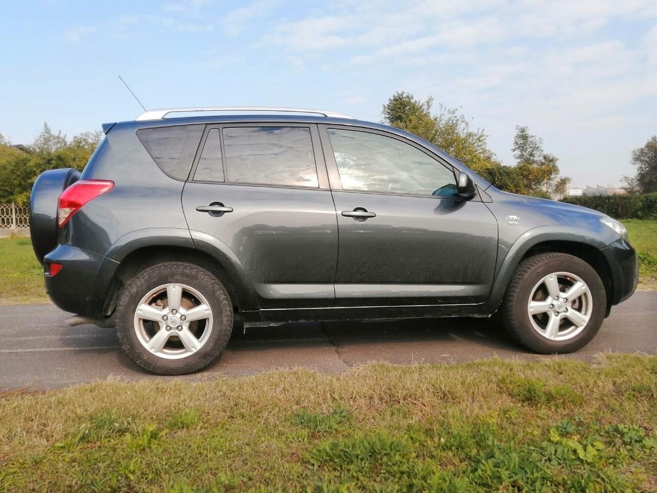 Toyota RAV 4 RAV4 2.2 D-4D 177 CV Luxury