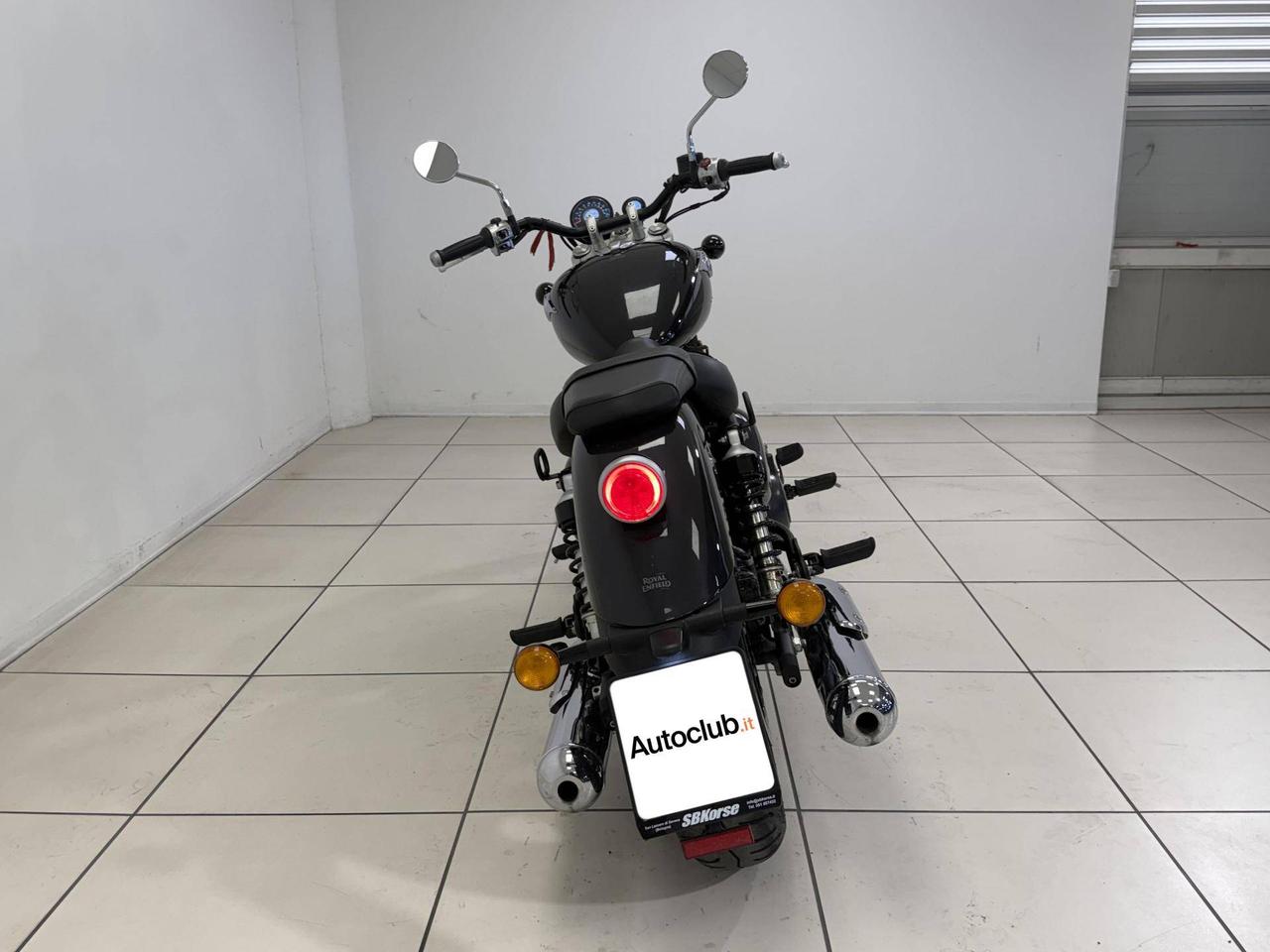 Royal Enfield Super Meteor 650 Astral