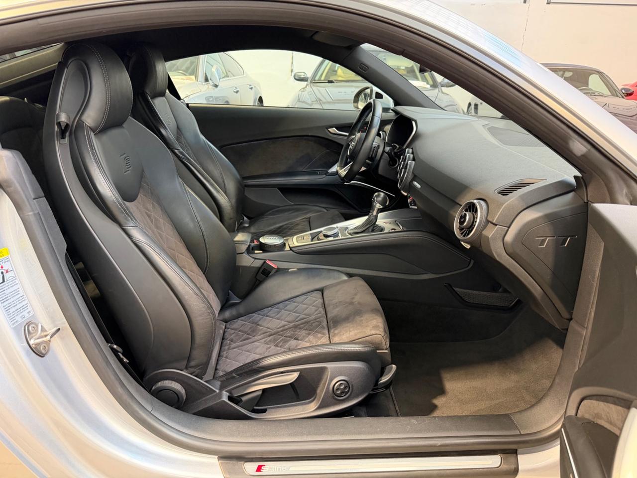 Audi TT 2.0 TFSI QUATTRO S-LINE CARPLAY-TAGLIANDI CERTIFICATI