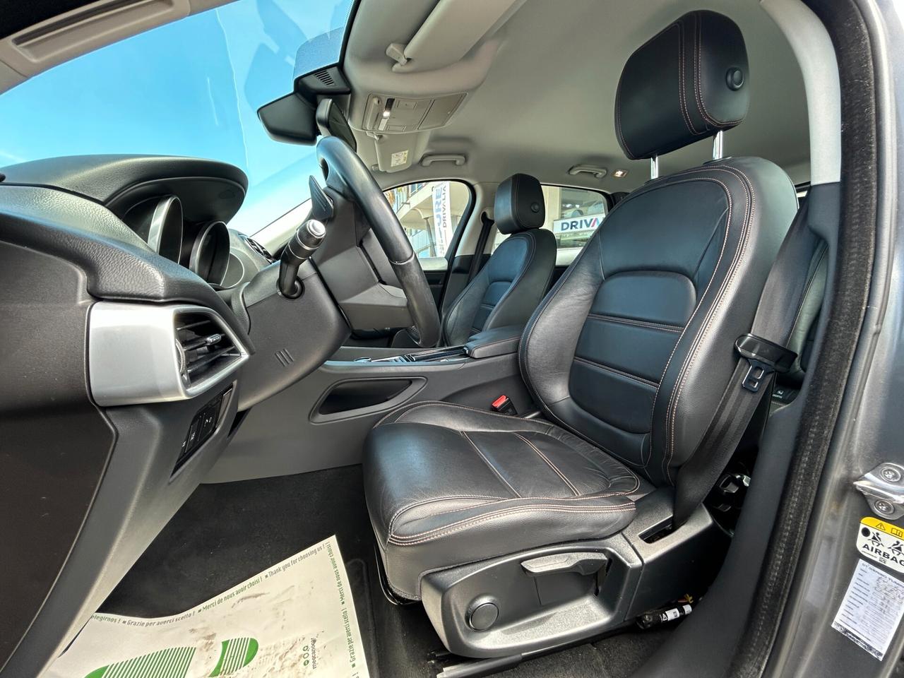 Jaguar F-Pace 2.0 D 180 CV AWD aut. Prestige