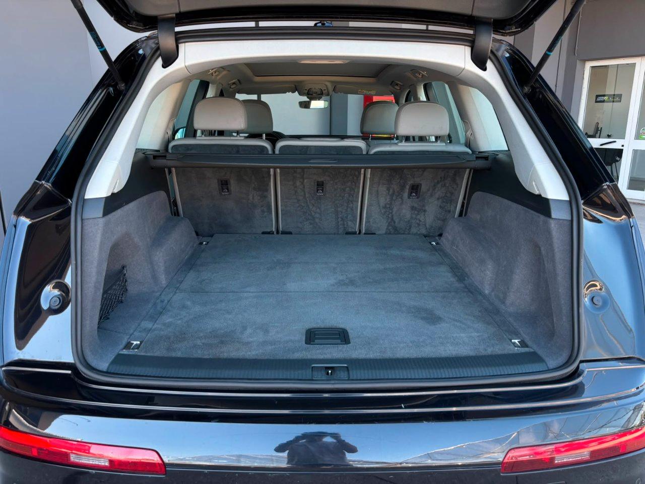 Audi Q7 3.0 tdi Business Plus quattro tiptronic