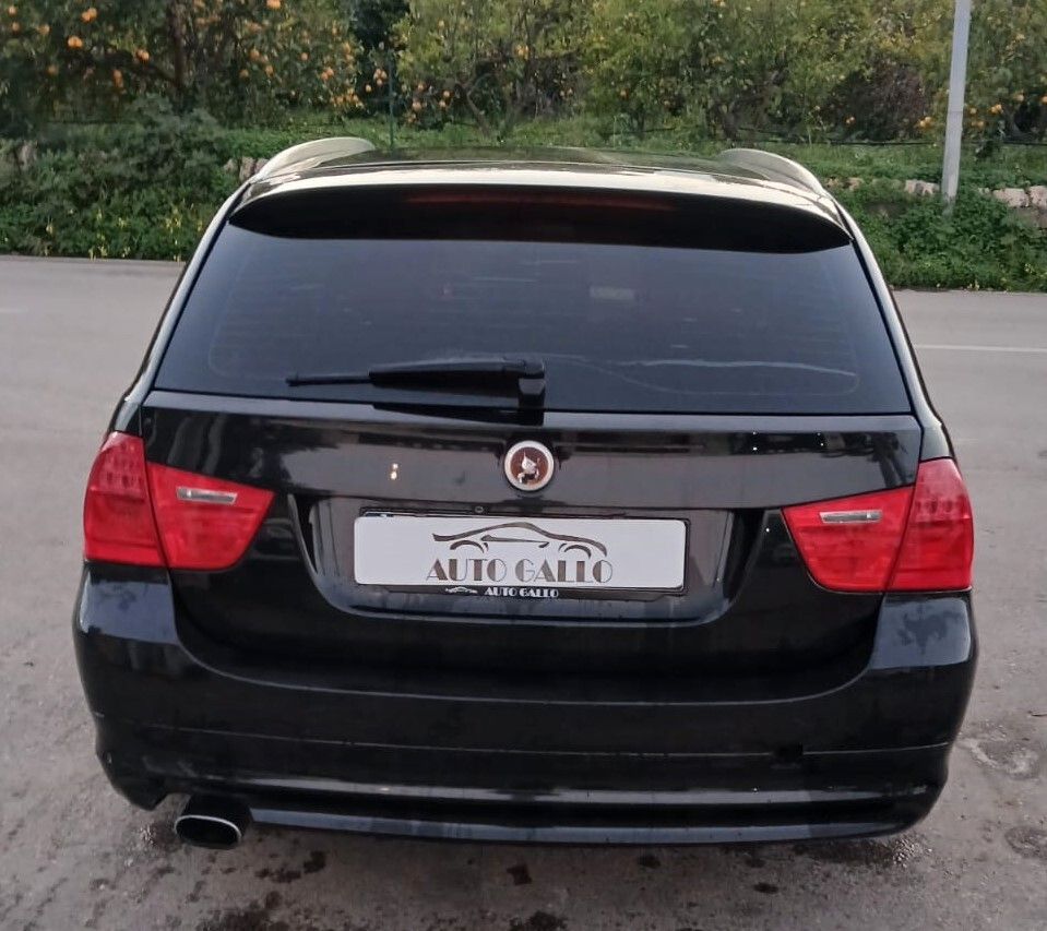 BMW 316 2012 photo 2