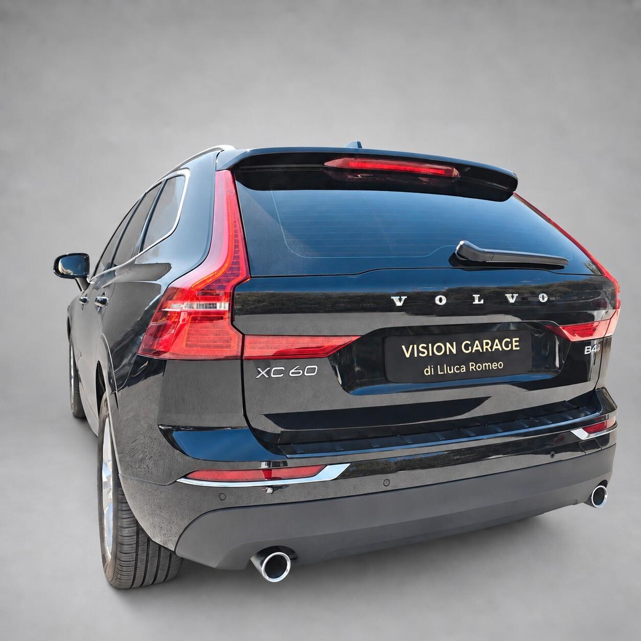VOLVO XC60 2.0 B4 AWD 197 CV Geartronic Momentum