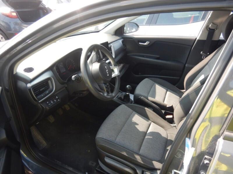 Kia Stonic 1.2 DPI Urban / NEOPATENTATI