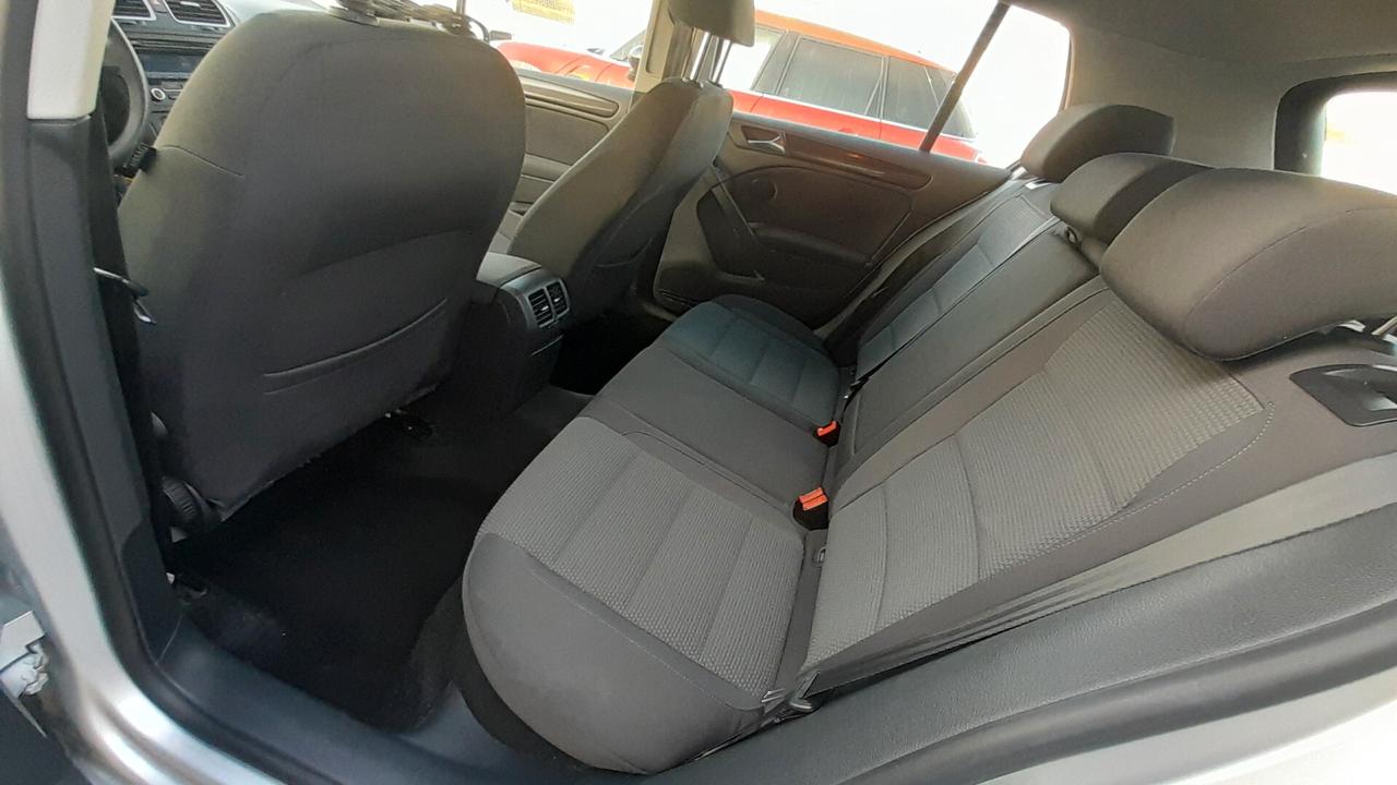 Volkswagen Golf 1.6 TDI DPF 5p. Highline