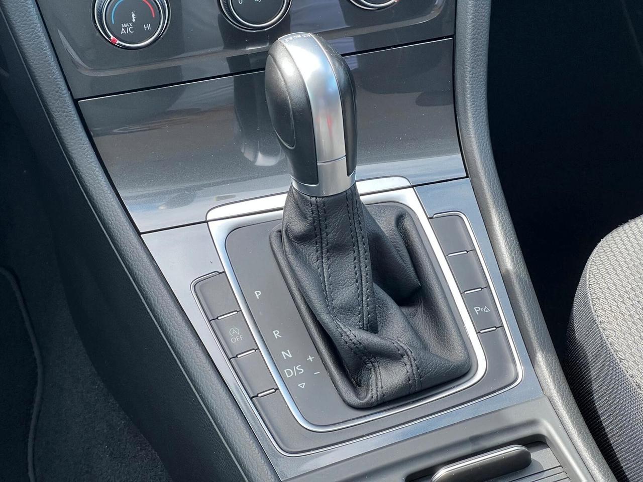 Volkswagen Golf Variant 1.6 TDI 115 CV DSG Executive BlueMotion Tech.