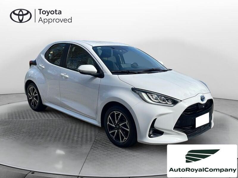 Toyota Yaris Hybrid Trend MY22 IVA ESPOSTA