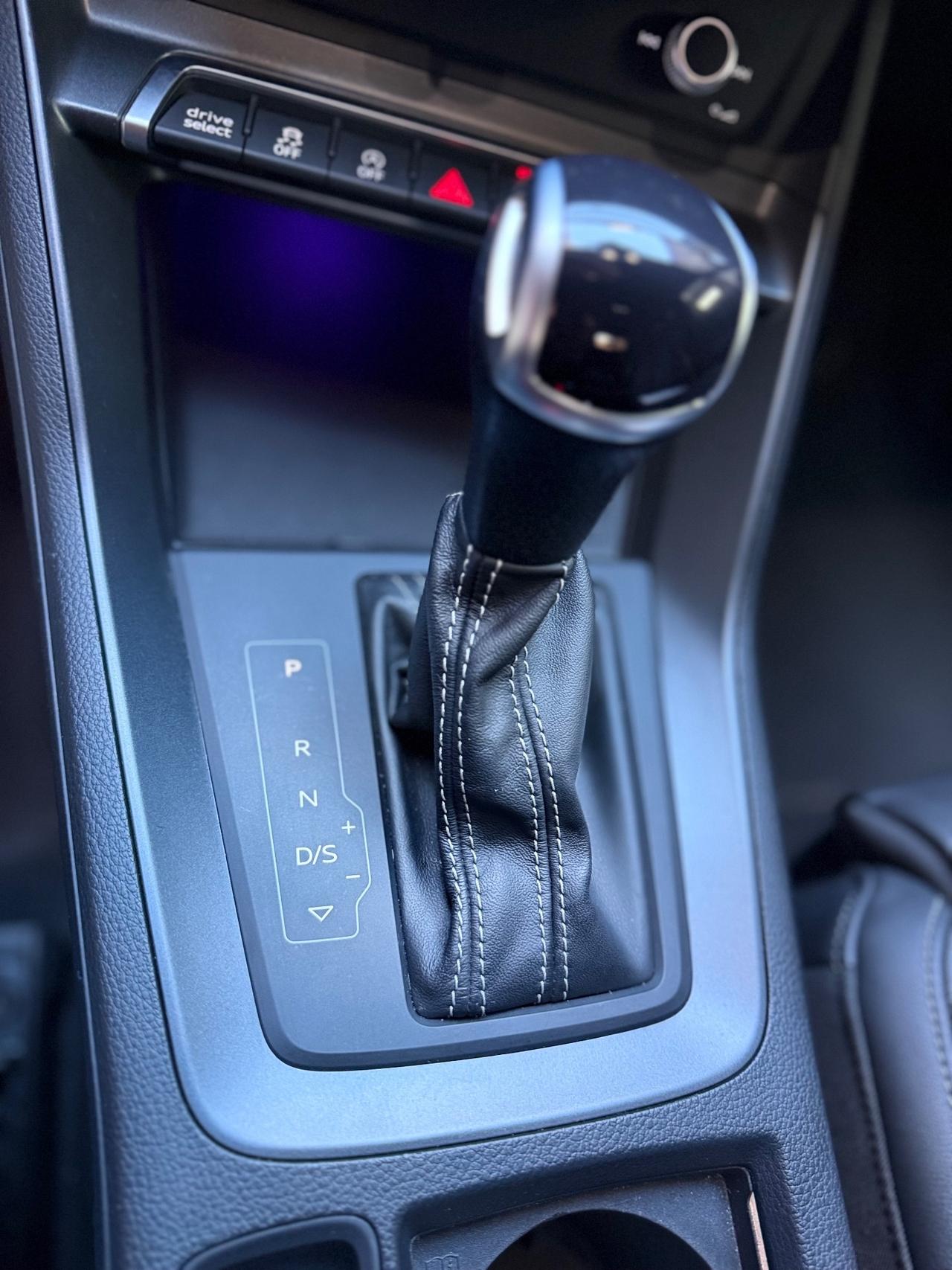 Audi Q3 35 TDI quattro S tronic Identity Black