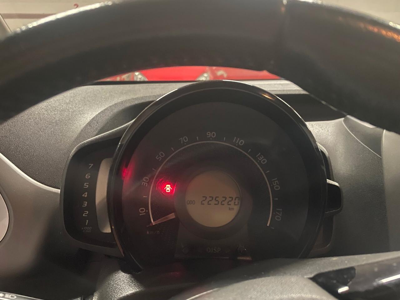Toyota Aygo 1.0 VVT-i 72 CV 5 porte x-play