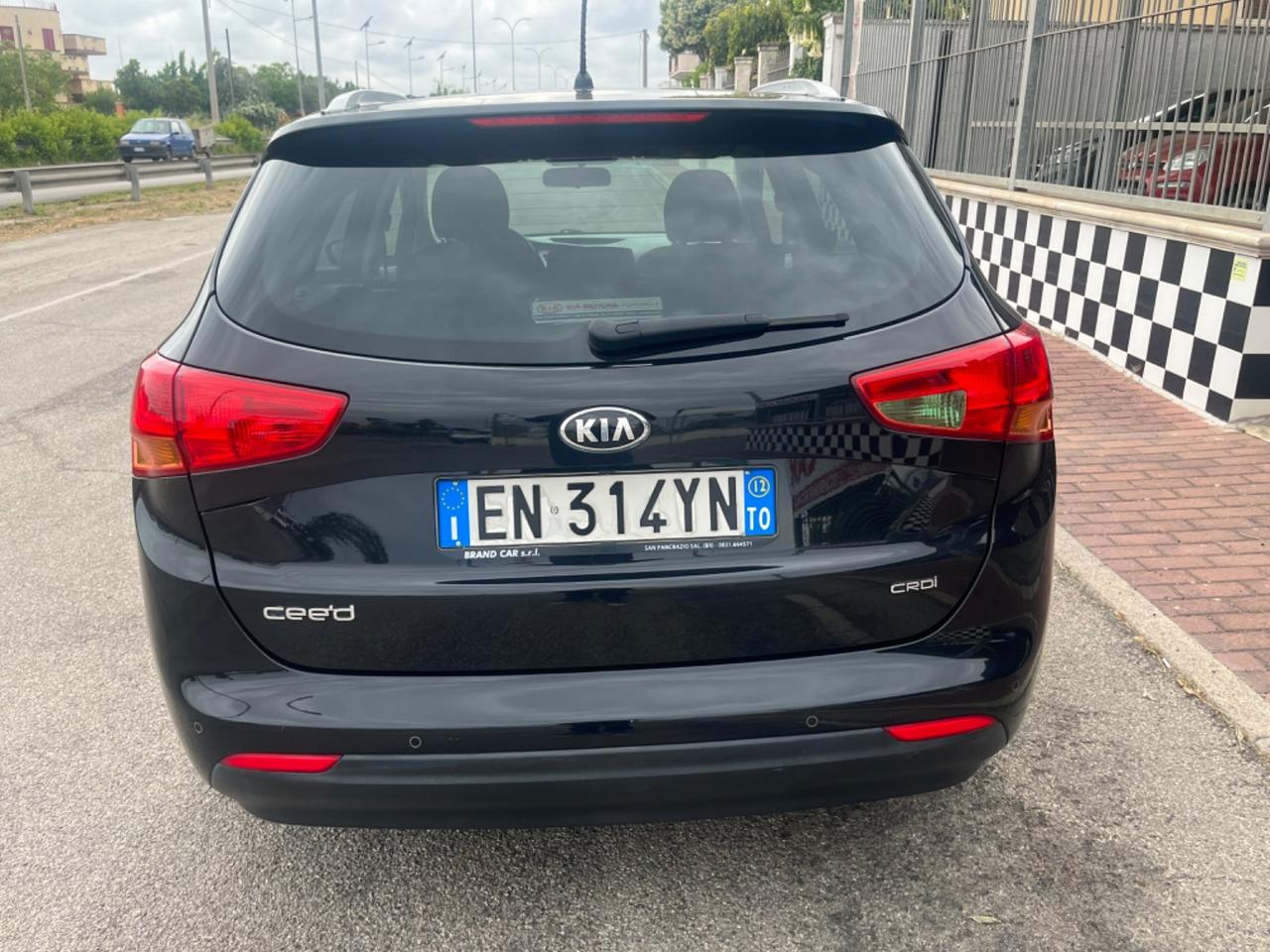 Kia Ceed 1.4 CRDi SW Cool Unipro 2012