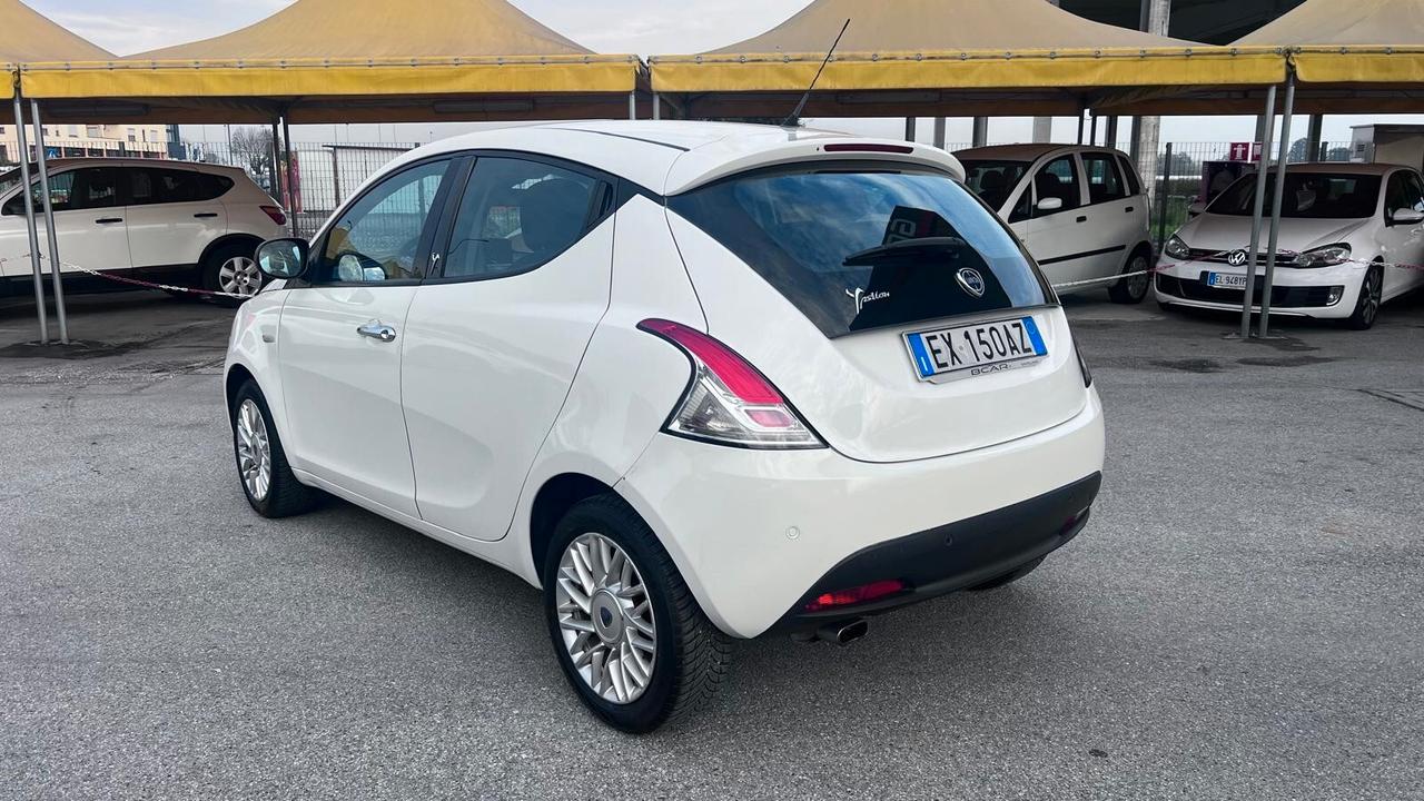 Lancia Ypsilon 1.2 69 CV 5 porte S&S Elefantino