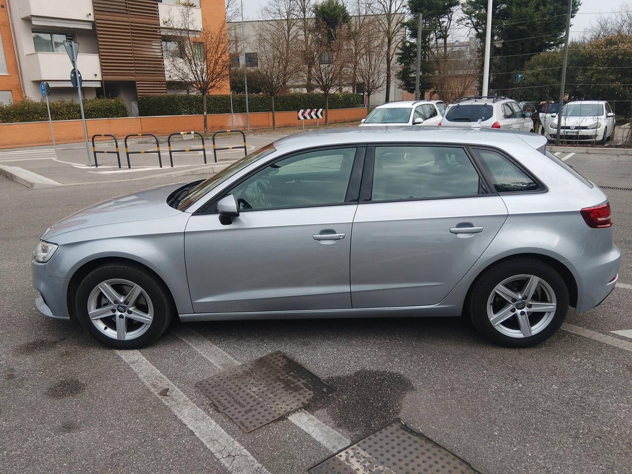 Audi A3 1.6 TDI 116 CV Business