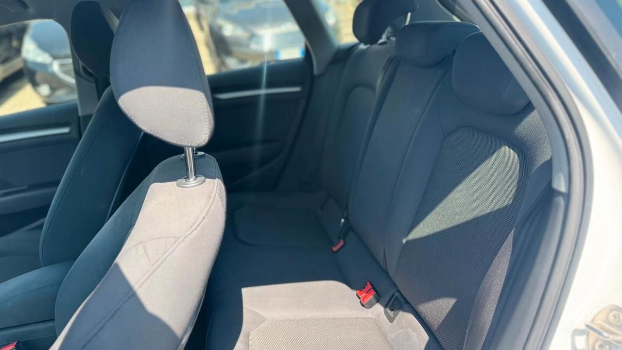Audi A3 Sedan 1.6 D 30 TDI S tronic Admired 2019 NEOP