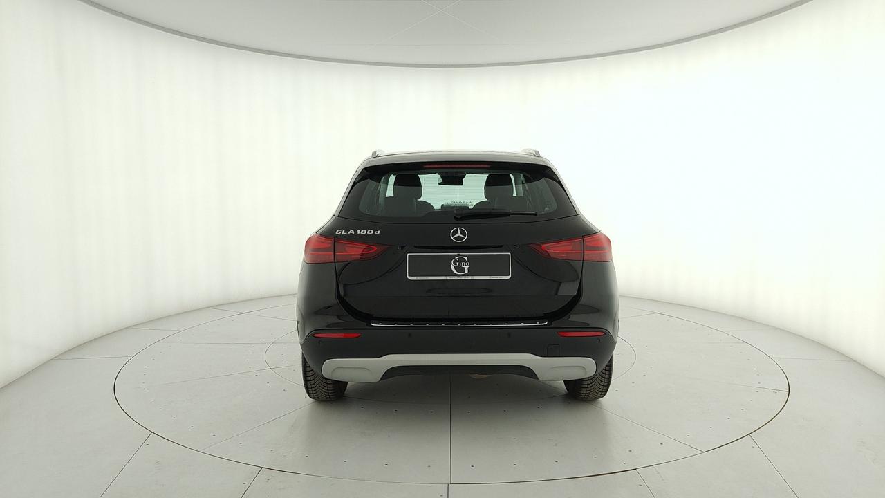 Mercedes-Benz GLA-H247 2023 - GLA 180 d Progressive Advanced auto
