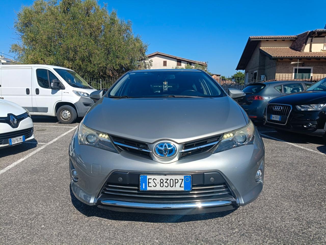 Toyota Auris 1.8 Hybrid Lounge