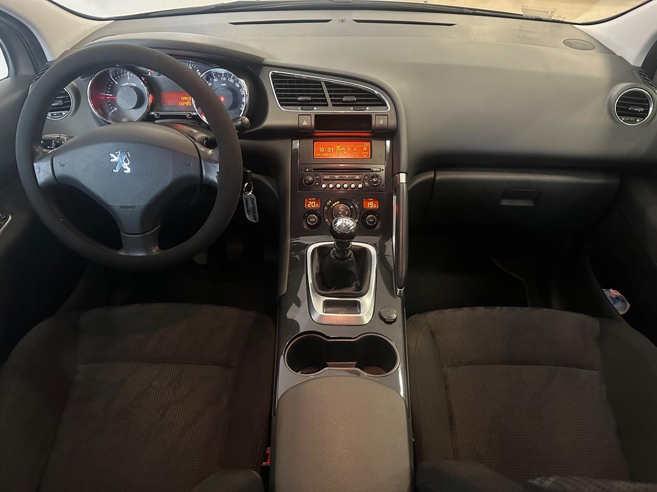 Peugeot 3008 1.6 HDi 110CV Premium