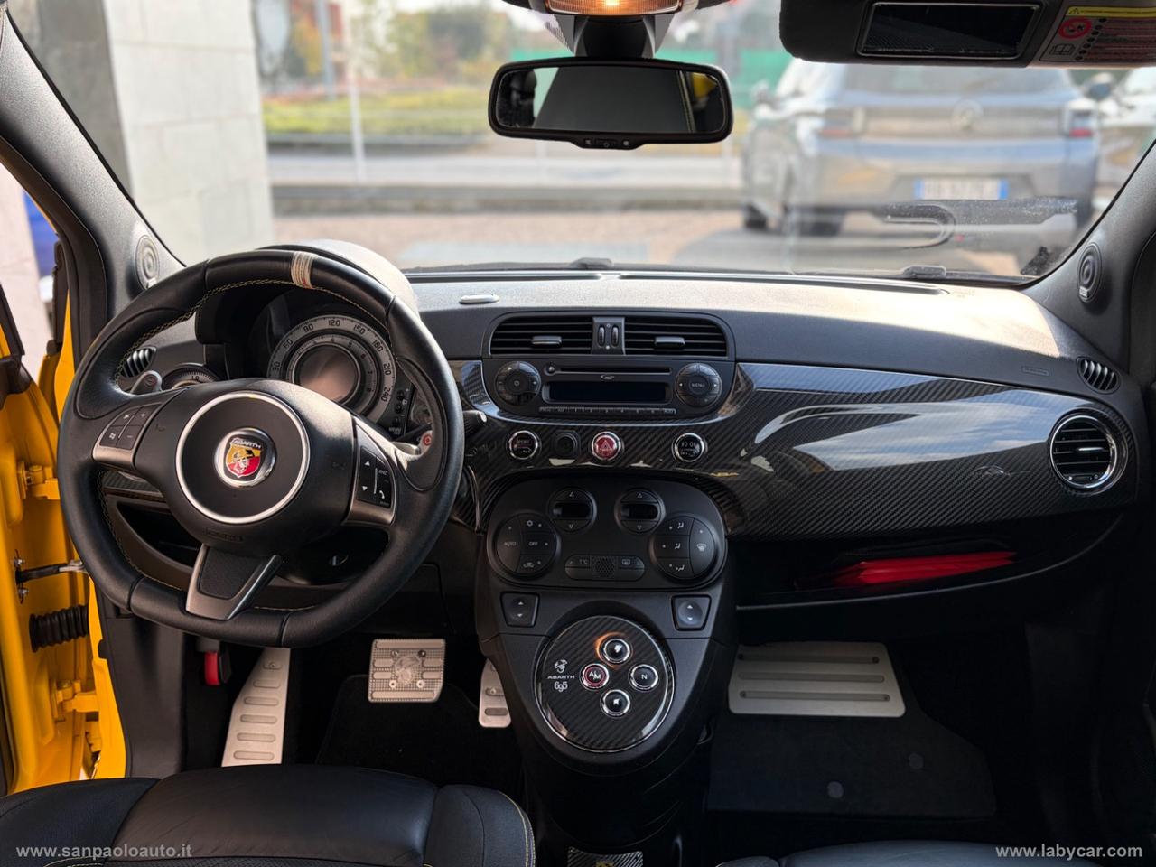 ABARTH 500 1.4 Turbo T-Jet TRIBUTO FERRARI