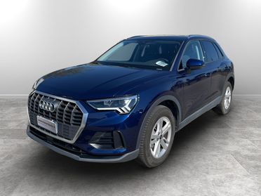 AUDI Q3 45 1.4 tfsi e Business s-tronic
