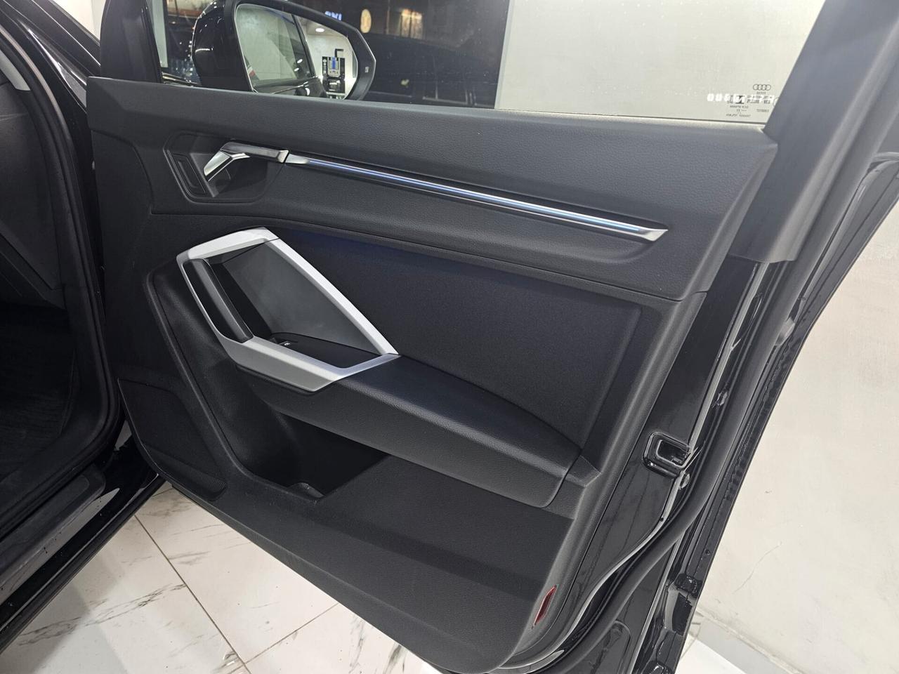 NUOVA AUDI Q3 SPORTBACK S-LINE EDITION 35 TDI 150CV S-TRONIC IDENTITY BLACK