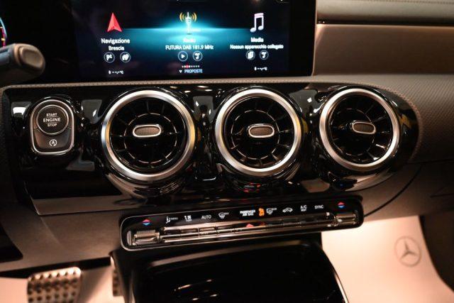 MERCEDES-BENZ A 35 AMG 4MATIC CAM19"NAVI LED PDC CRUISE TEL SED.RISC.FULL