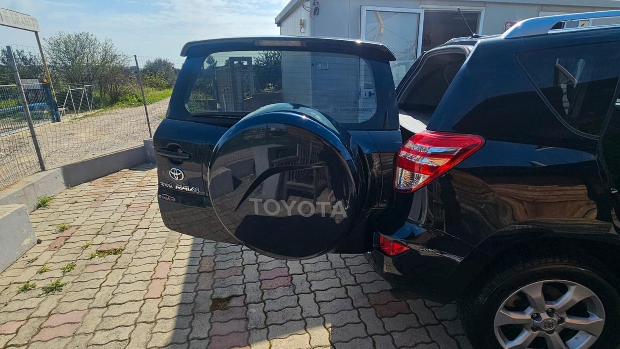 Toyota RAV 4 RAV4 Crossover 2.2 D-4D 150 CV DPF Exclusive