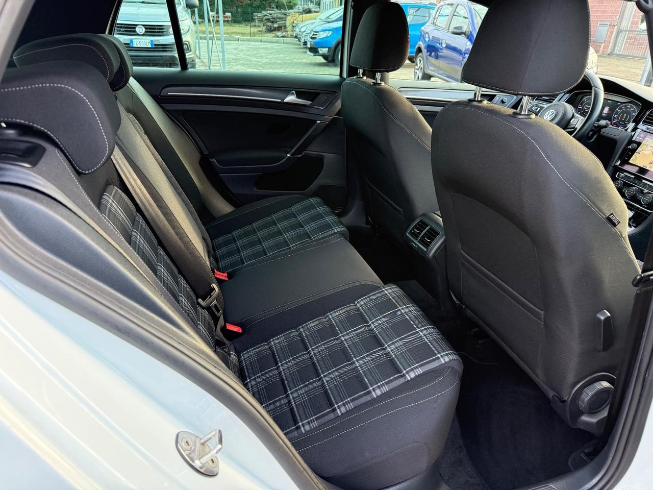 Volkswagen Golf GTD 2.0 TDI DSG 5p. VIRTUAL.NAVIGATORE