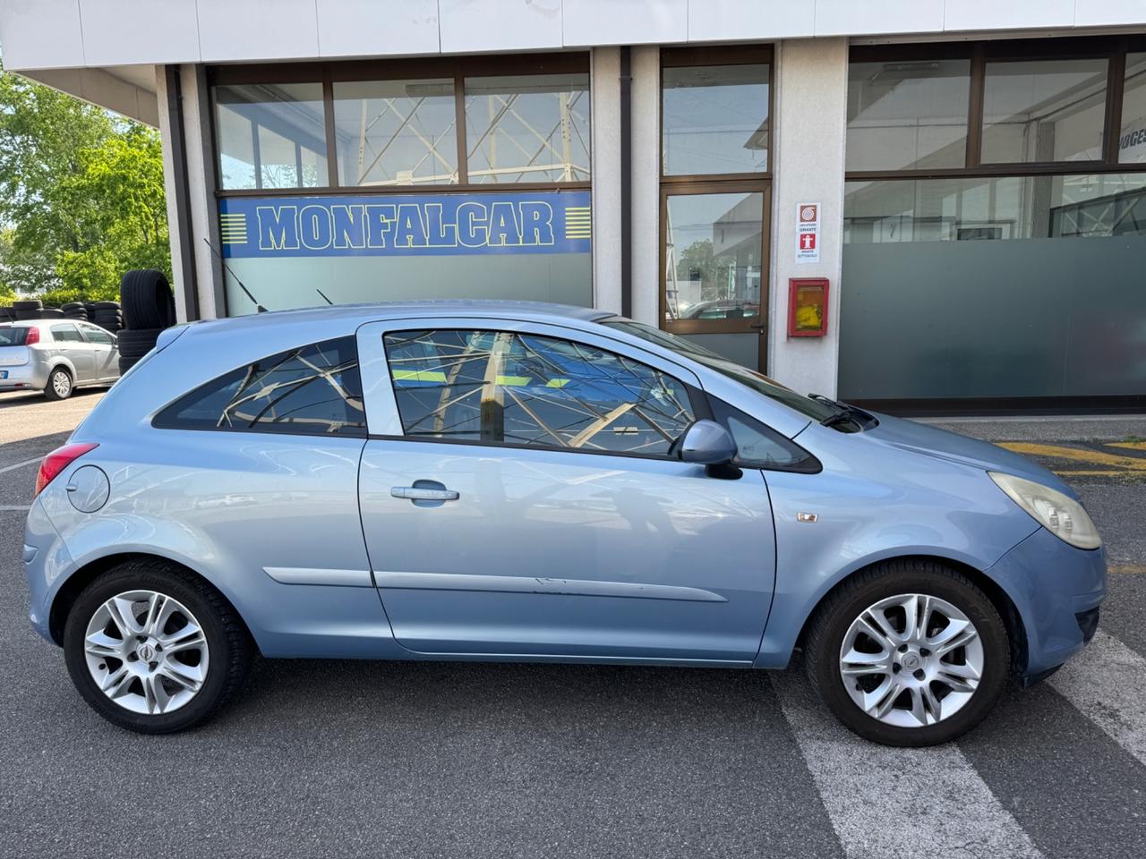 Opel Corsa 1.2 3 porte Club