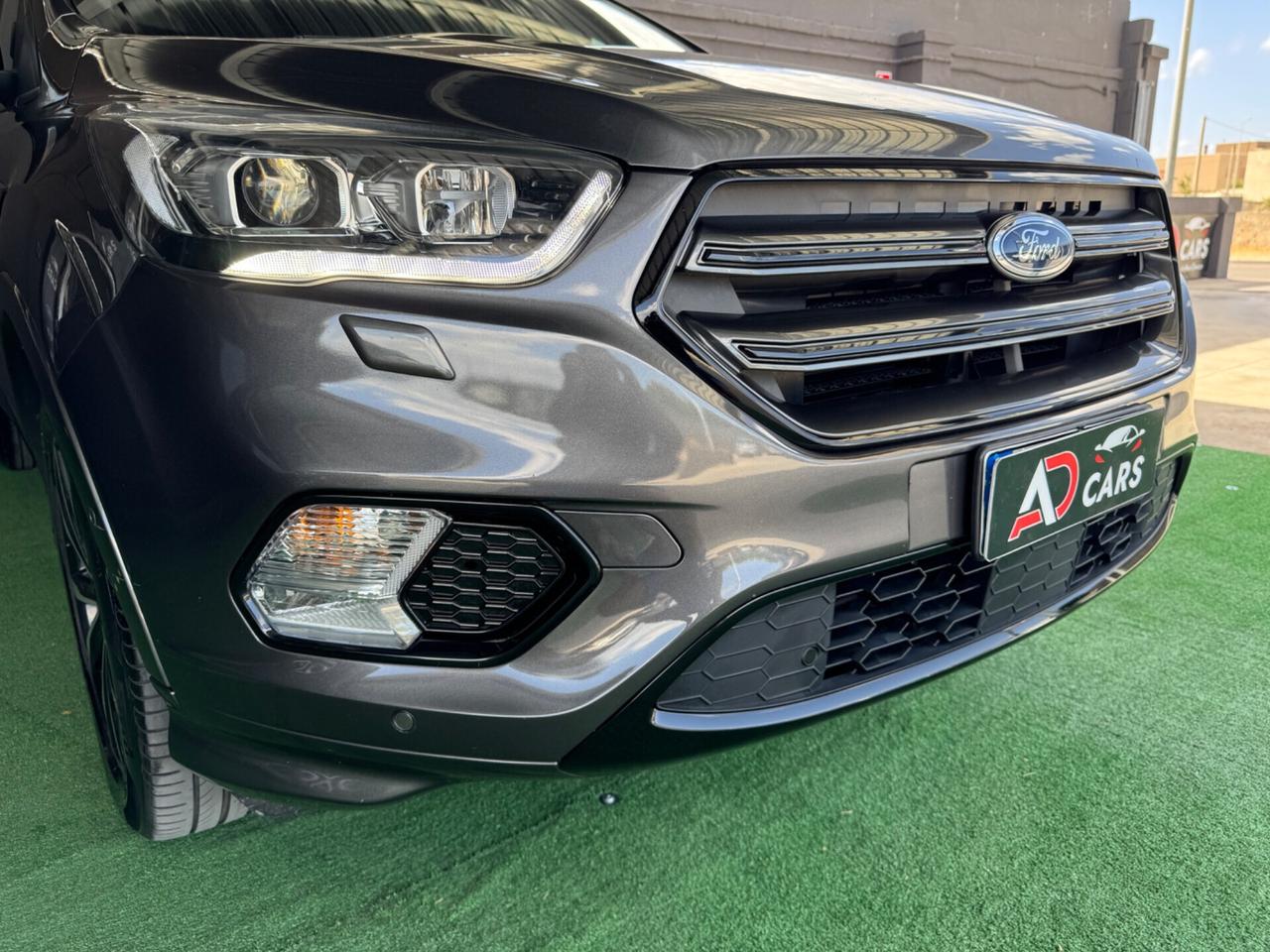 Ford Kuga 2.0 TDCI 120 CV S&S 2WD Powershift ST-Line