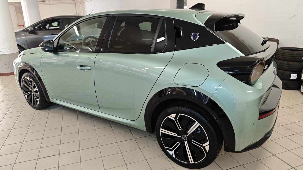 Lancia Ypsilon Hybrid e-DCT LX