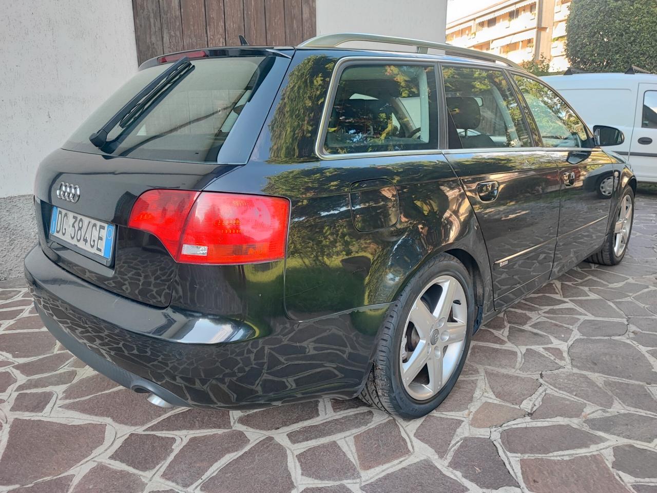 Audi A4 2.0 TDI S-Line F.AP. Avant quattro top