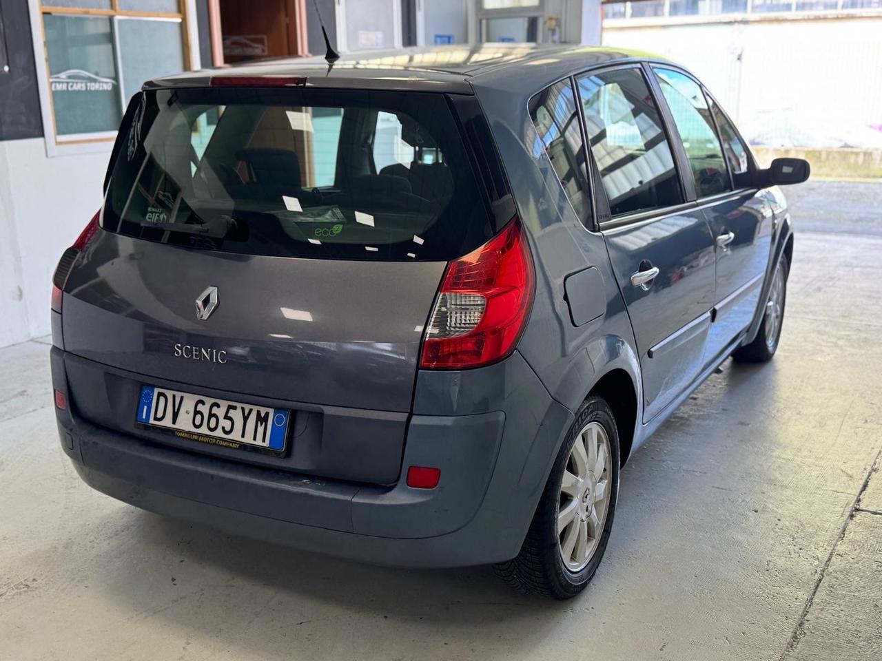 Renault Scenic Grand Scénic 1.5 dCi/105CV PlayStation Portable