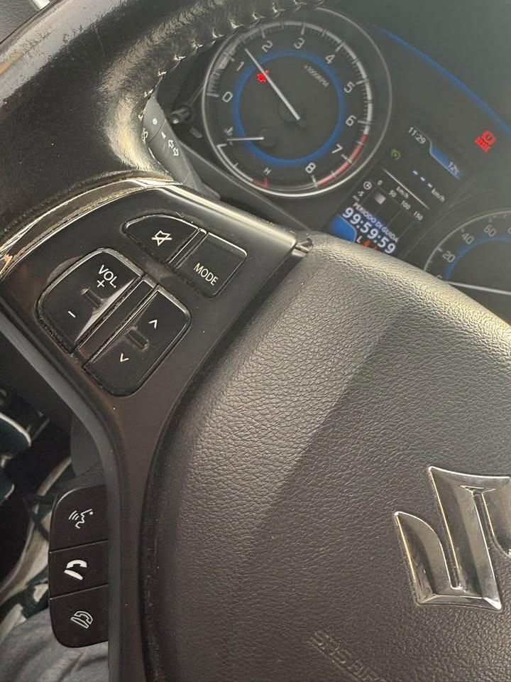 Suzuki Baleno 1.2 Hybrid Top