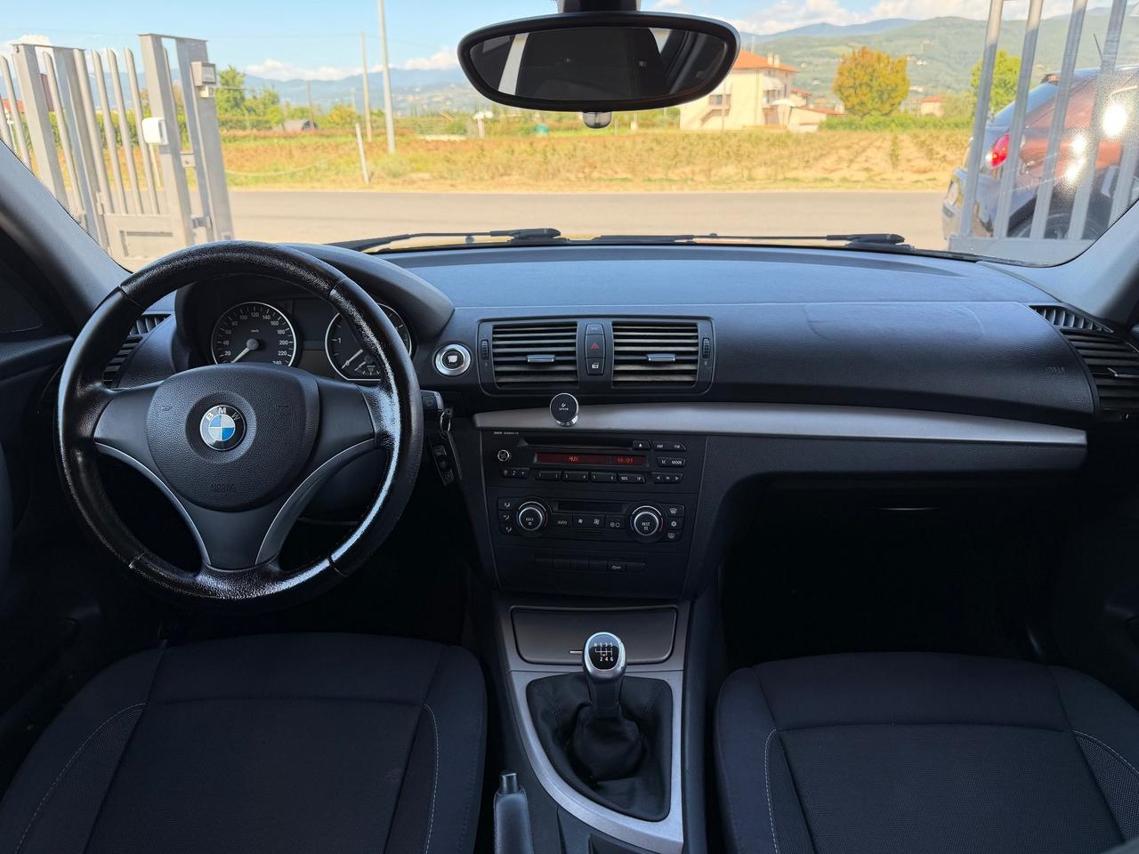 Bmw 116d 5p 2.0 Futura 116cv Total Black okneopatentati