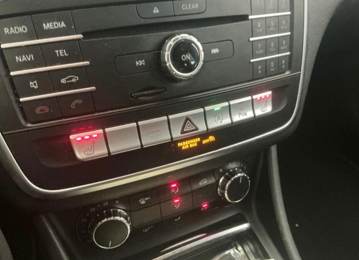 Mercedes-benz CLA 180 Premium