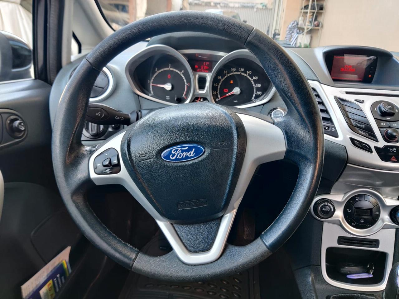 Ford Fiesta 1.4 TDCi 5p. Titanium