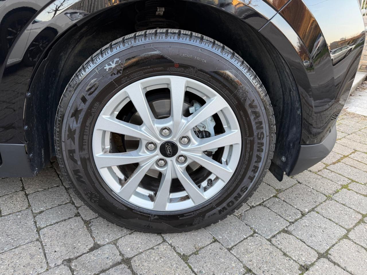 Ford Tourneo Courier 1.0 EcoBoost Powershift Active