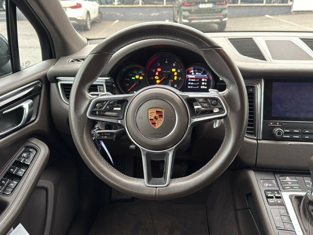 Porsche Macan 2.0 PDK