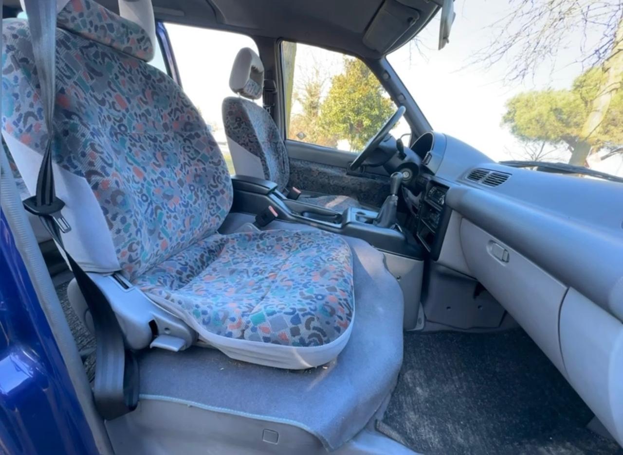 Nissan Serena 1.6i 16V cat 5 porte SLX