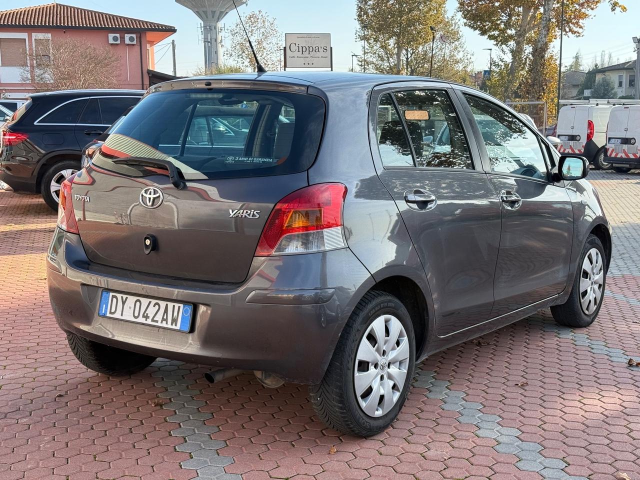 Toyota Yaris 1.3 5 porte Sol