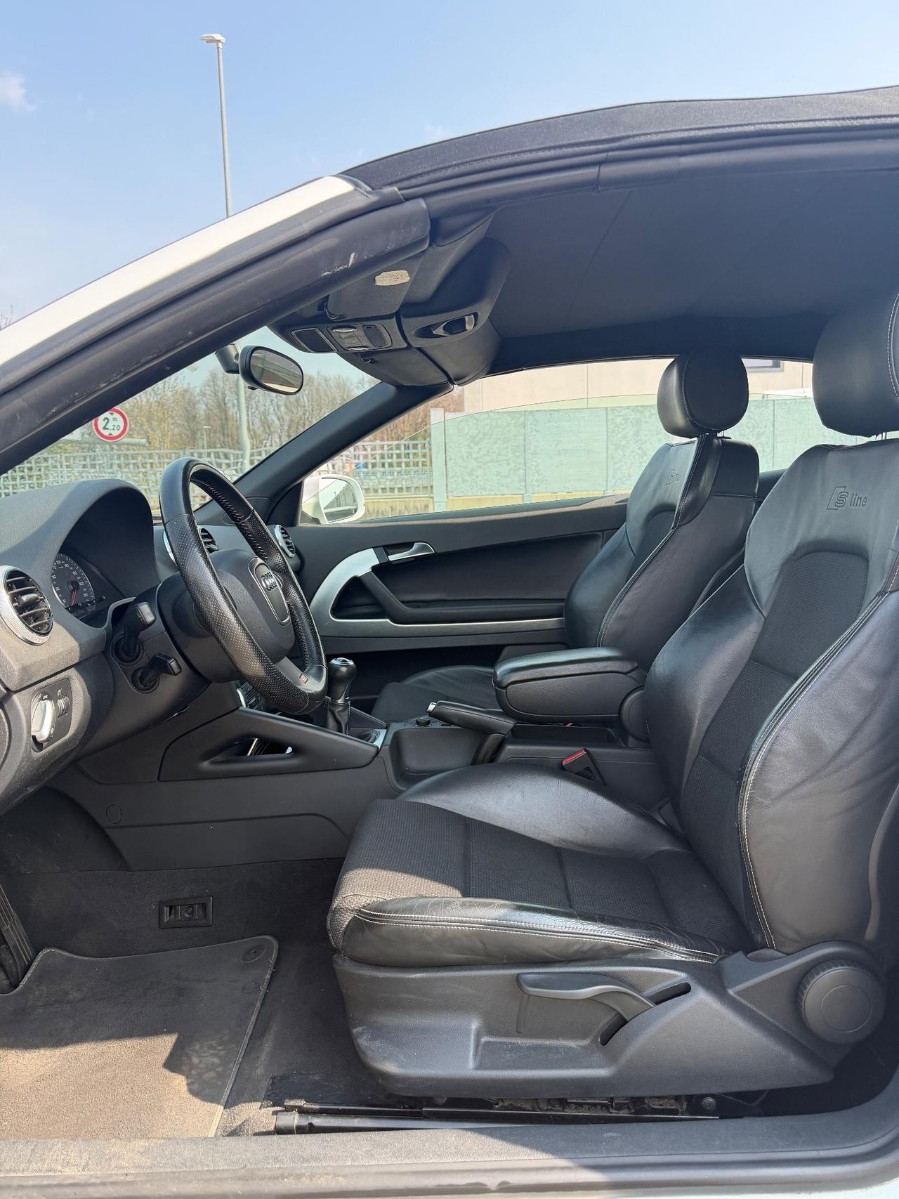 Audi A3 Cabrio 1.6 TDI 105 CV CR Attraction