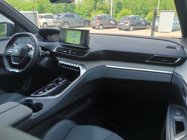 PEUGEOT 5008 BlueHDi 130 S&S EAT8 GT