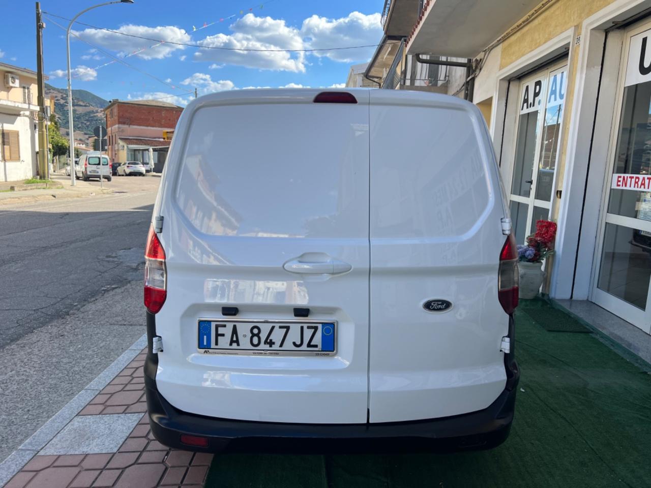 Ford Transit Courier 1.6 TDCi 95CV Van Trend