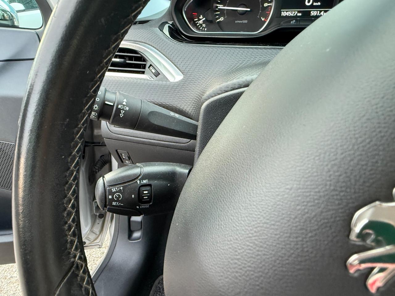 Peugeot 208 PureTech 82 5 porte Access