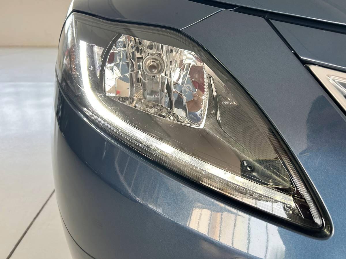Lancia Ypsilon 1.0 FireFly 5 porte S&S Hybrid Ecochic Silver